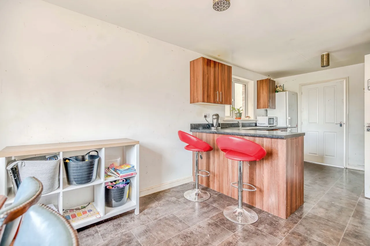Sunningdale Drive, Milford Haven, SA73, photo 5