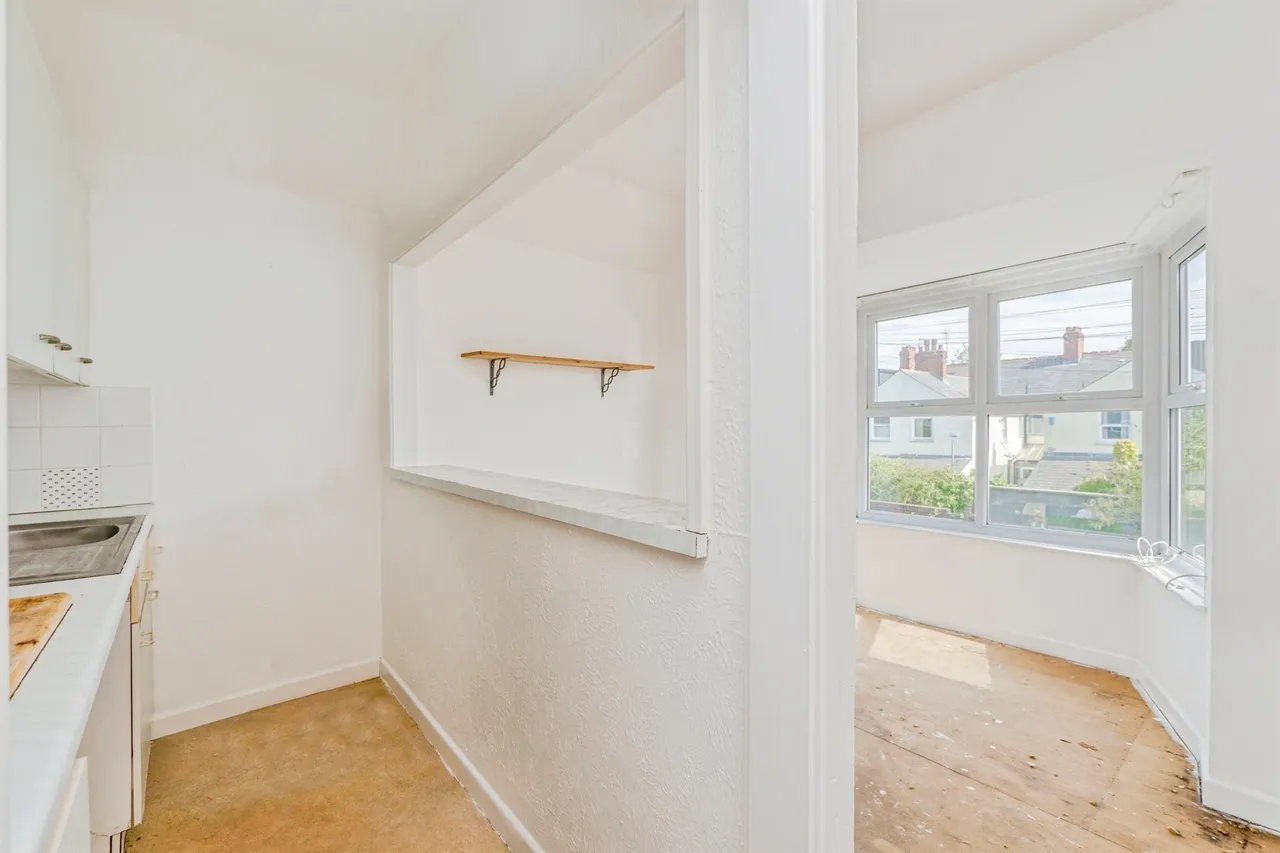 Connaught Road, Roath, CF24, photo 8