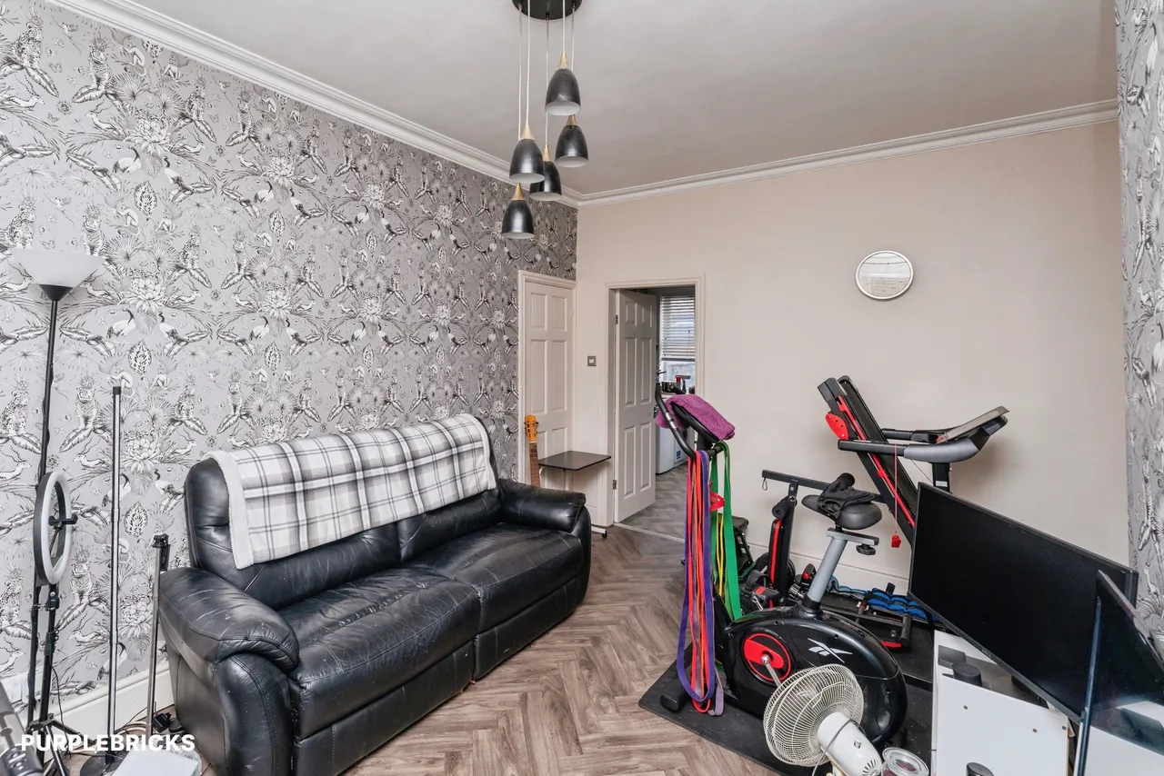 Crescent Road, Ellesmere Port, CH65, photo 8