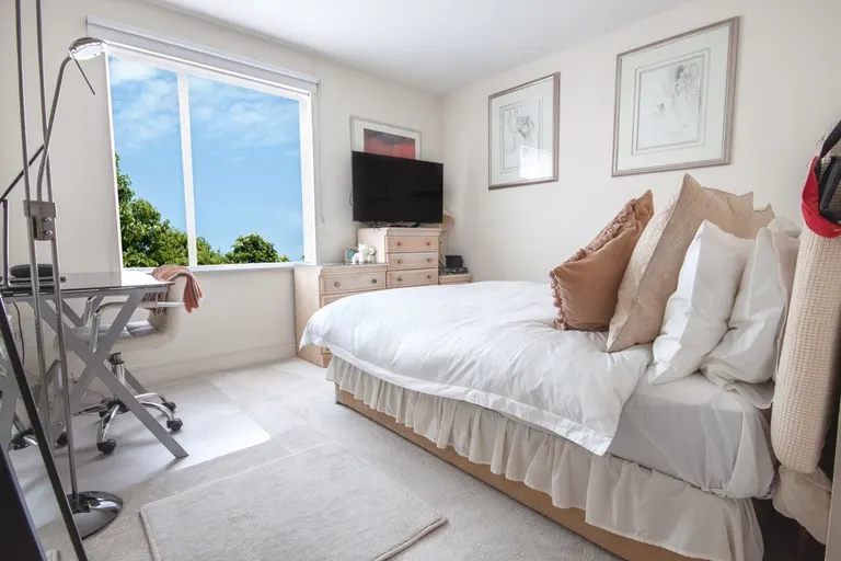 Llanvanor Road, Golders Green, NW2 2AR, photo 6