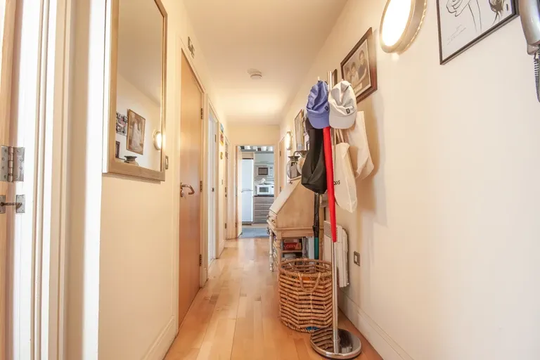Llanvanor Road, Golders Green, NW2 2AR, photo 9