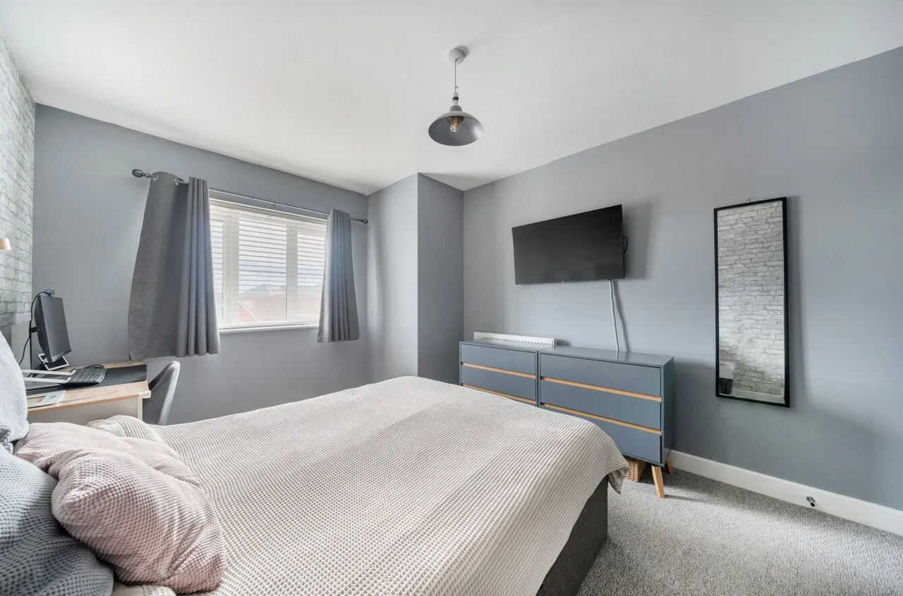 Alderson Grove, Hersham, KT12, photo 12