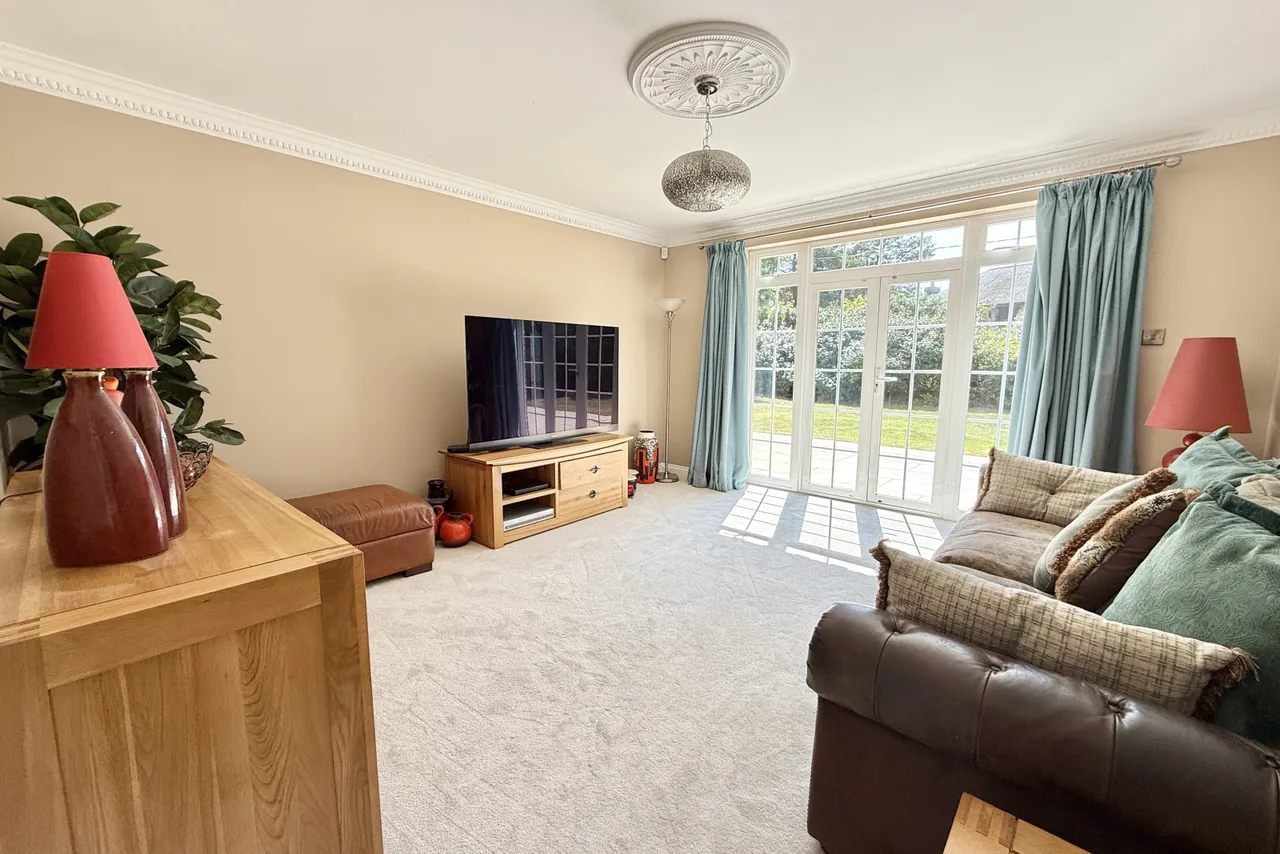 Warren Drive, Ringwood, BH24, photo 13