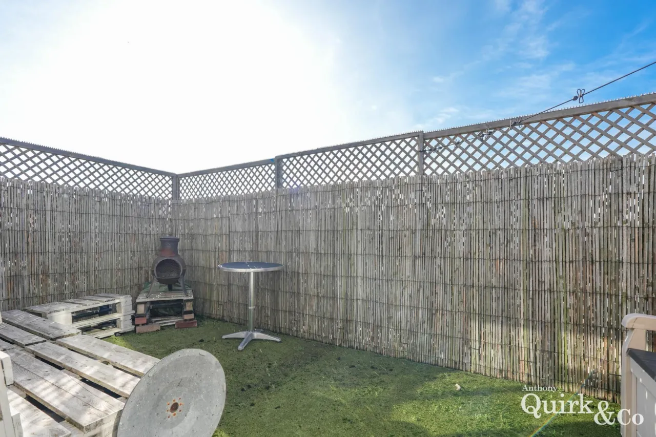Caversham Park Avenue, Rayleigh, SS6, photo 15