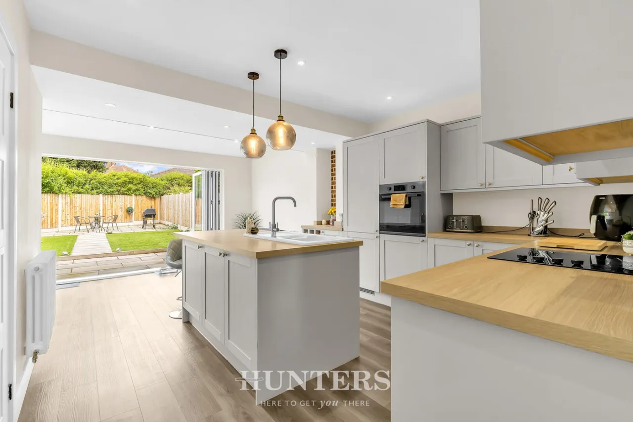 Scholes Drive, Moston, M40, photo 3