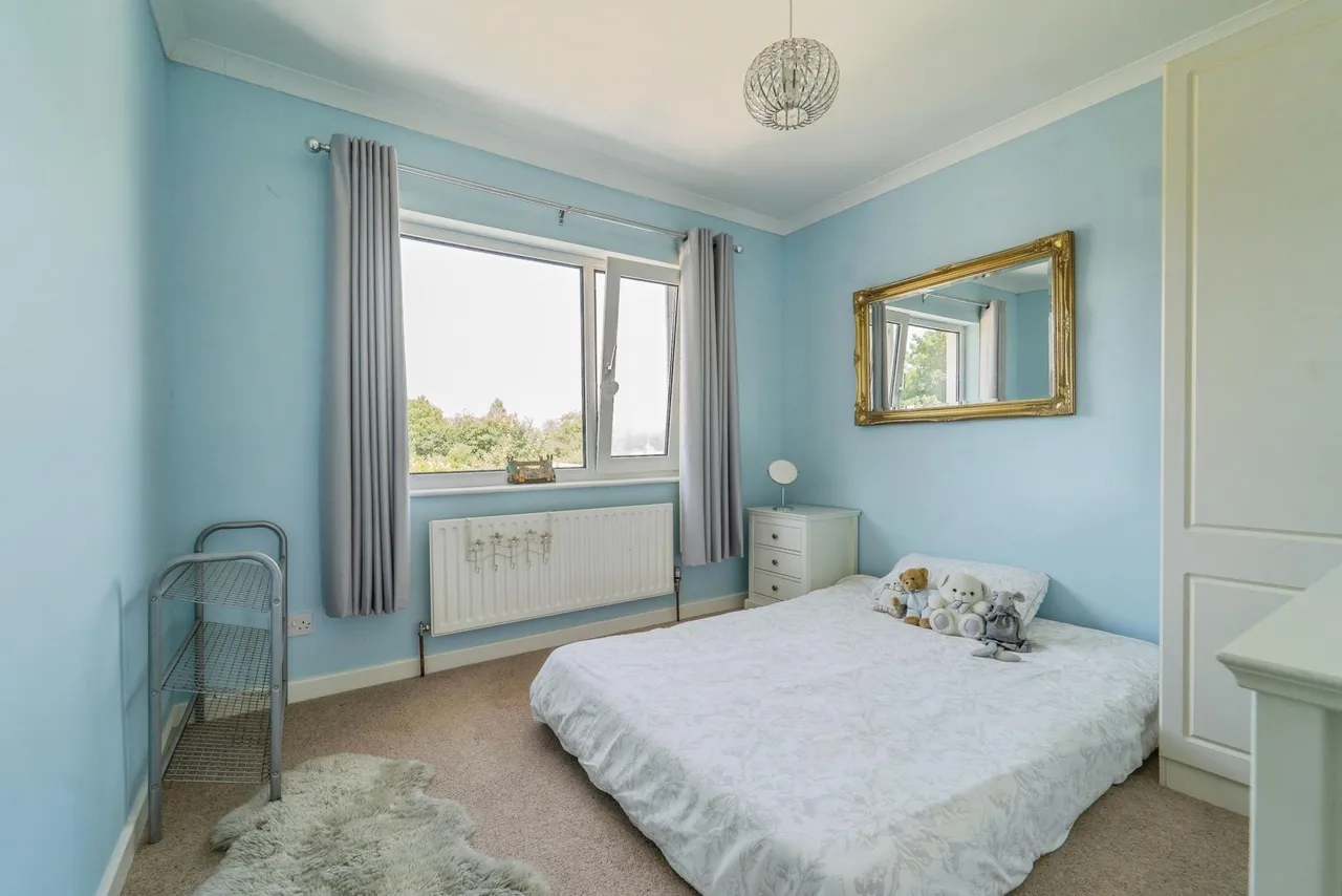 Bryngwyn Road, Llanelli, SA14, photo 15