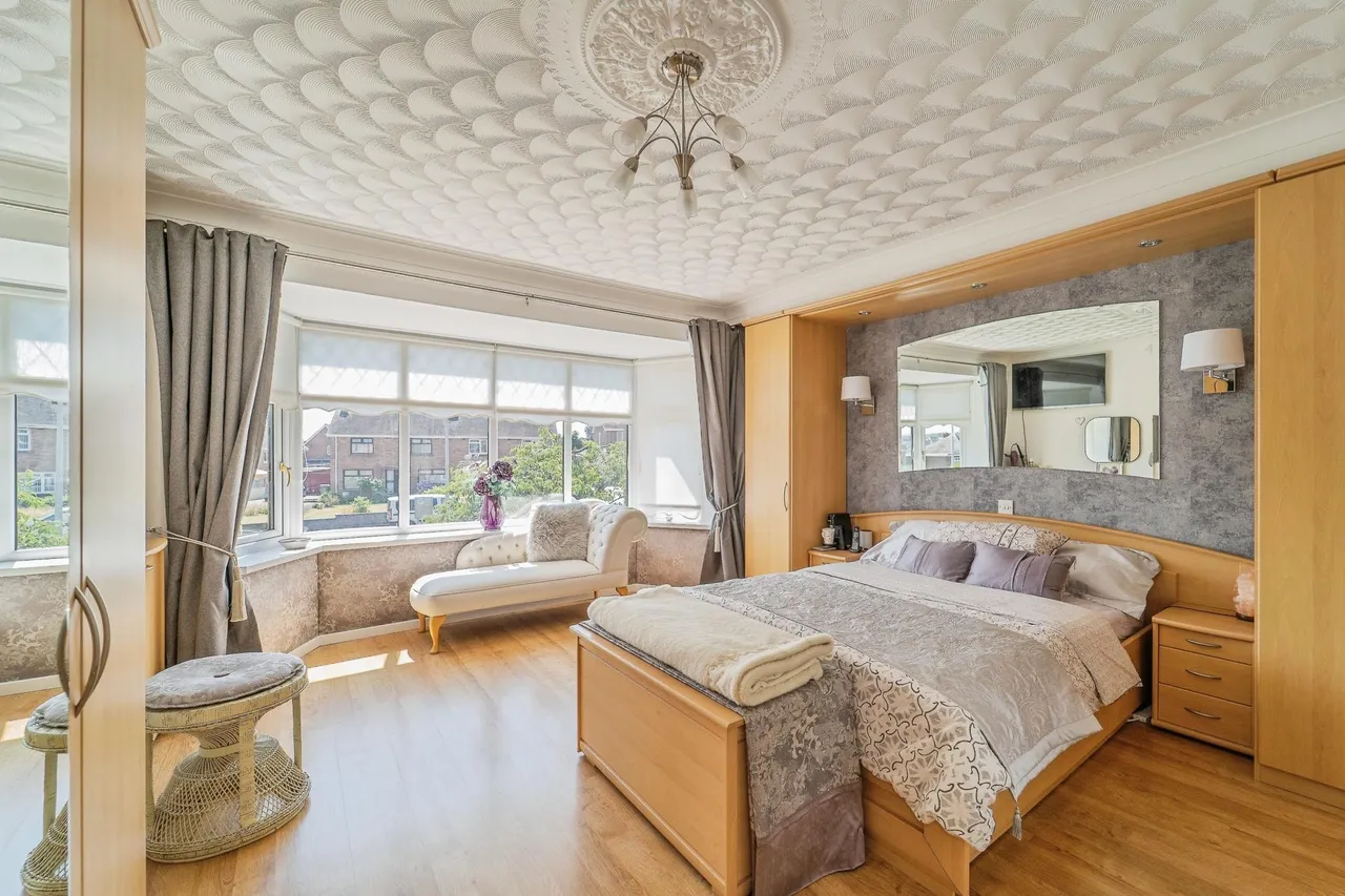 Bryngwyn Road, Llanelli, SA14, photo 12