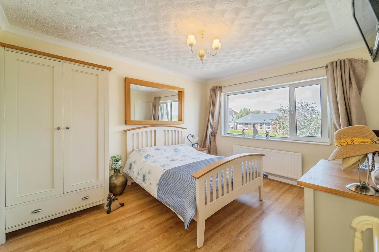Bryngwyn Road, Llanelli, SA14, photo 13