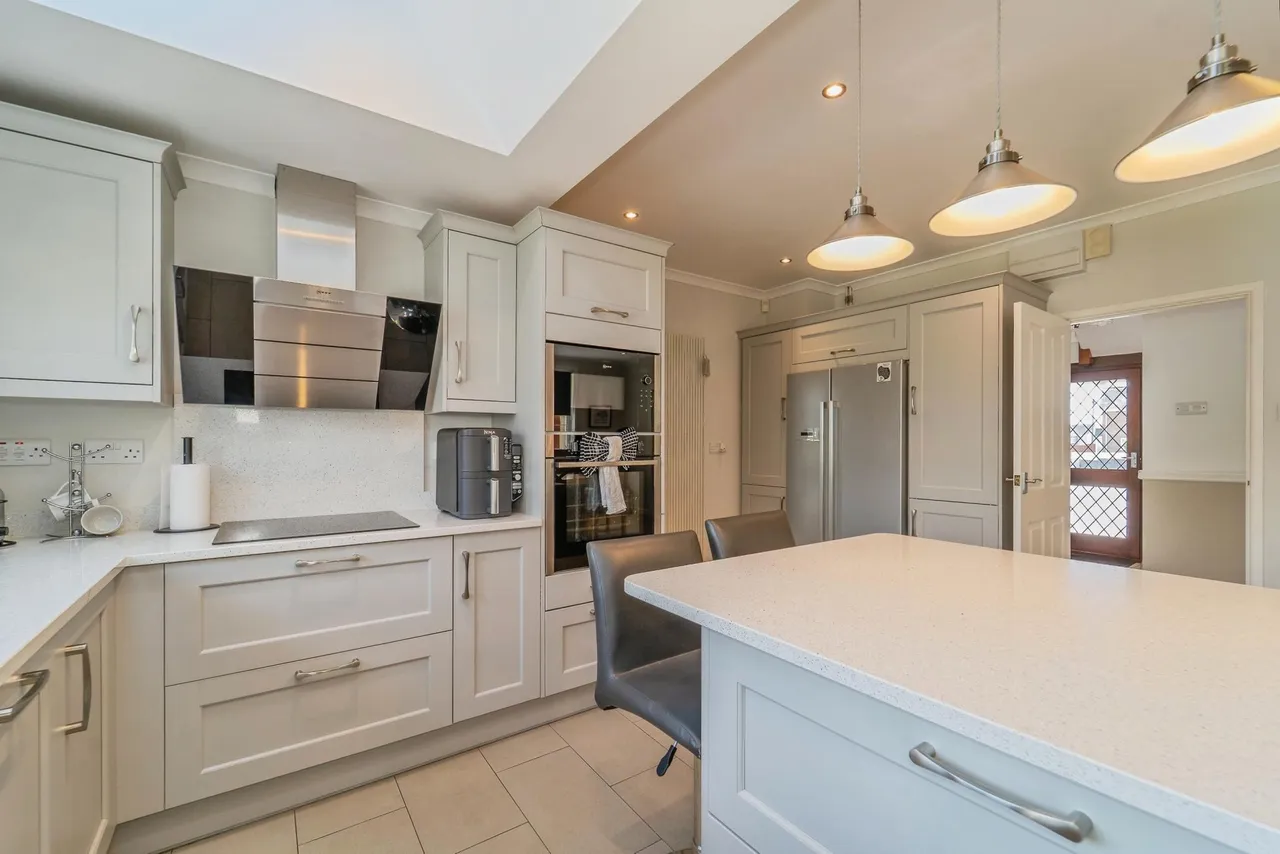 Bryngwyn Road, Llanelli, SA14, photo 6