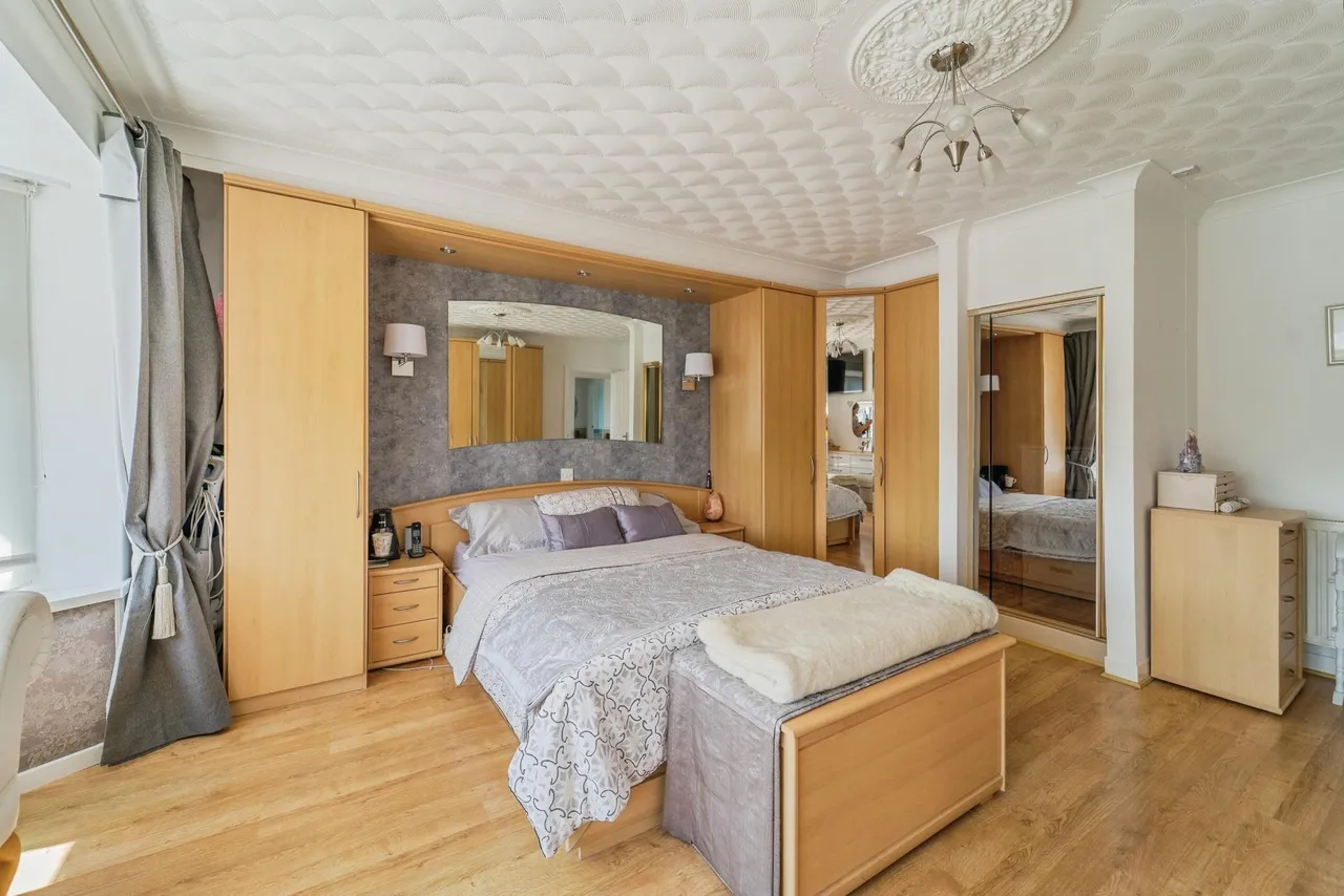 Bryngwyn Road, Llanelli, SA14, photo 11