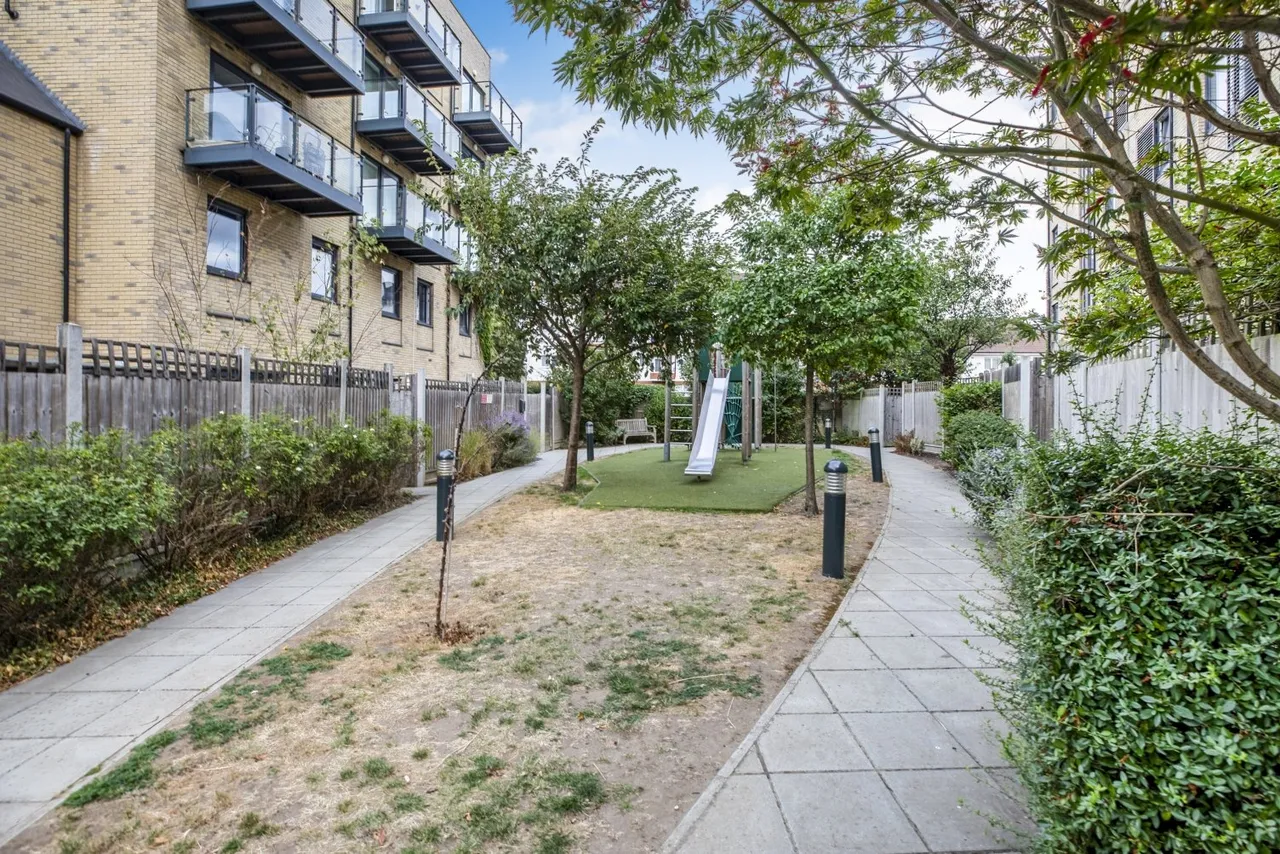 Commerell Street, London, SE10, photo 22