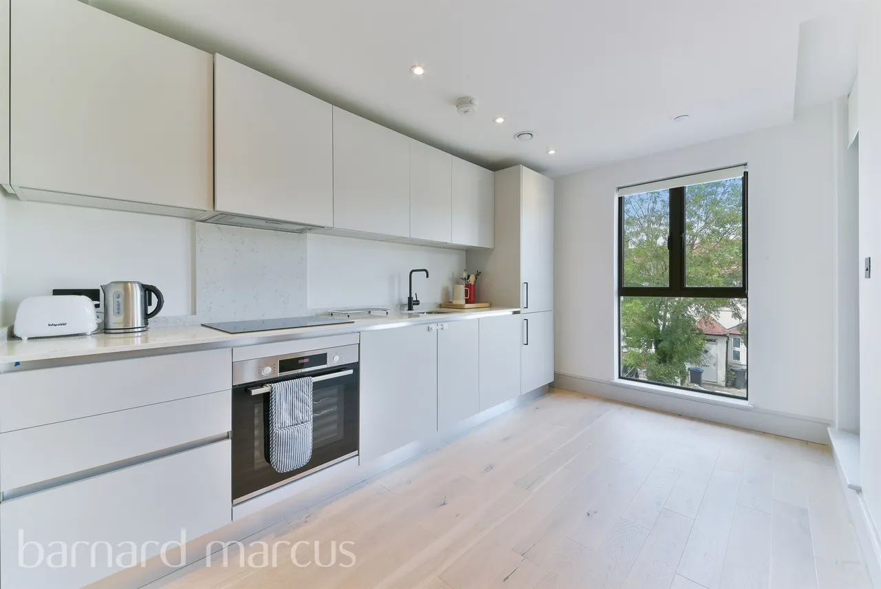 Station Road, London, SW19, photo 4