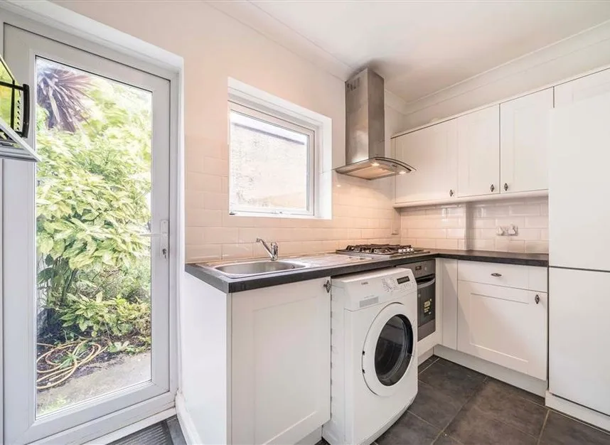 Ladywell Road, Ladywell, SE13, photo 5