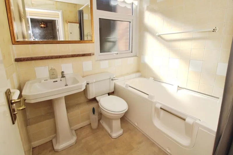 Camborne Road, Park Hall, WS5, photo 4