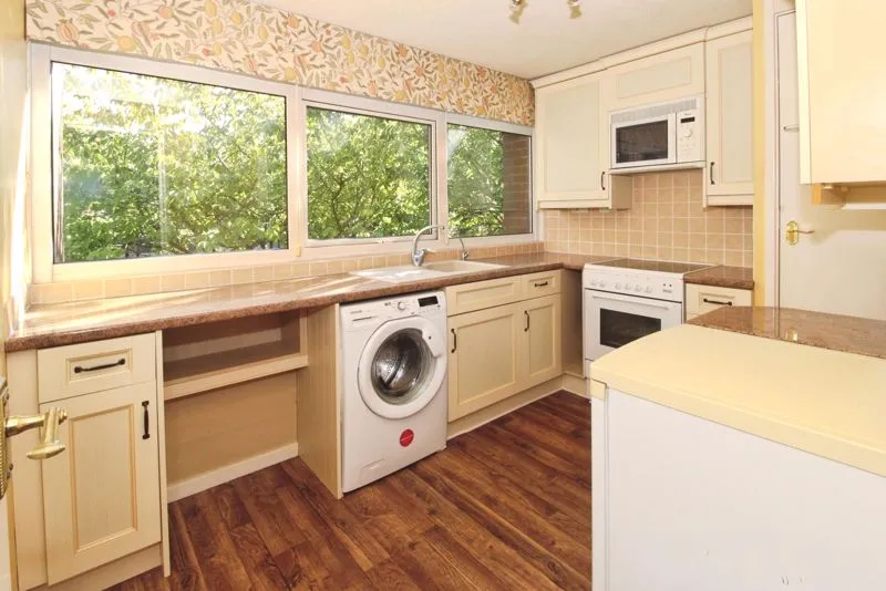 Camborne Road, Park Hall, WS5, photo 3