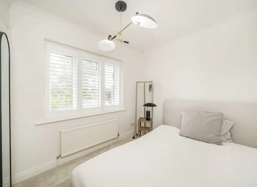 Broomfield, Sunbury-On-Thames, TW16, photo 9
