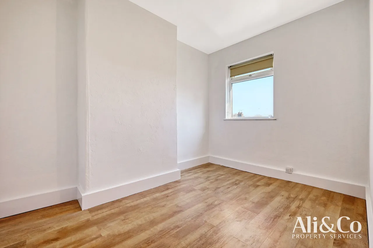 Hampden Road, Grays, Essex, RM17 5JW, photo 7