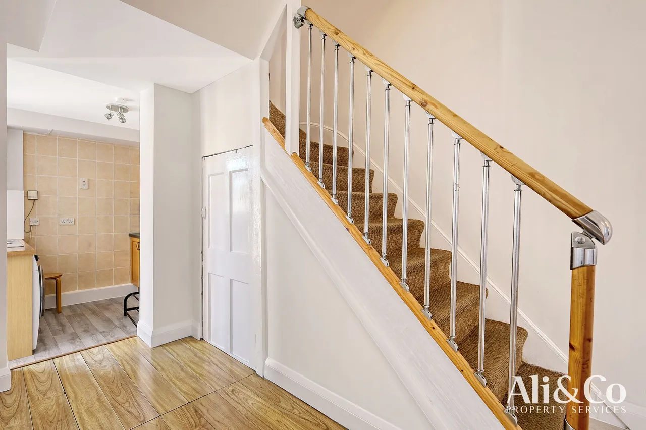 Hampden Road, Grays, Essex, RM17 5JW, photo 5
