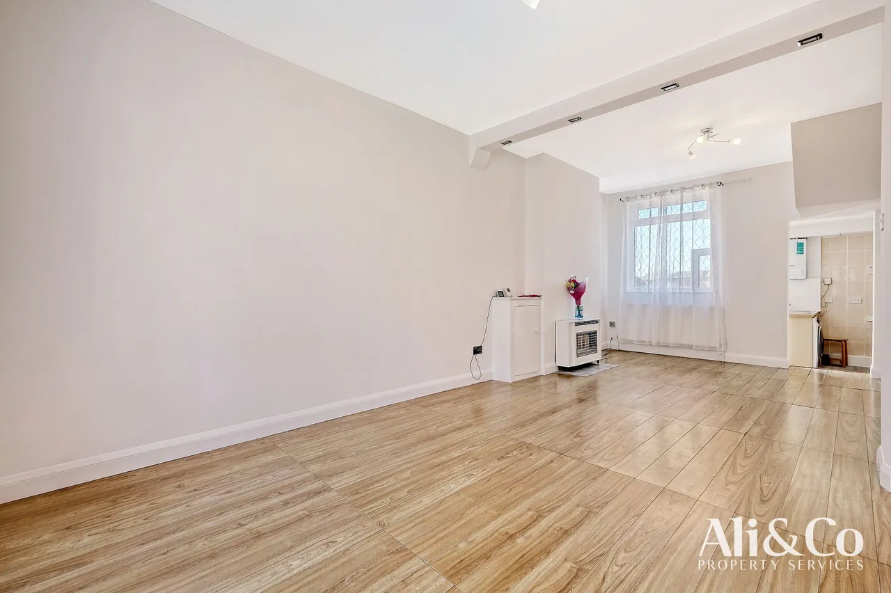 Hampden Road, Grays, Essex, RM17 5JW, photo 9