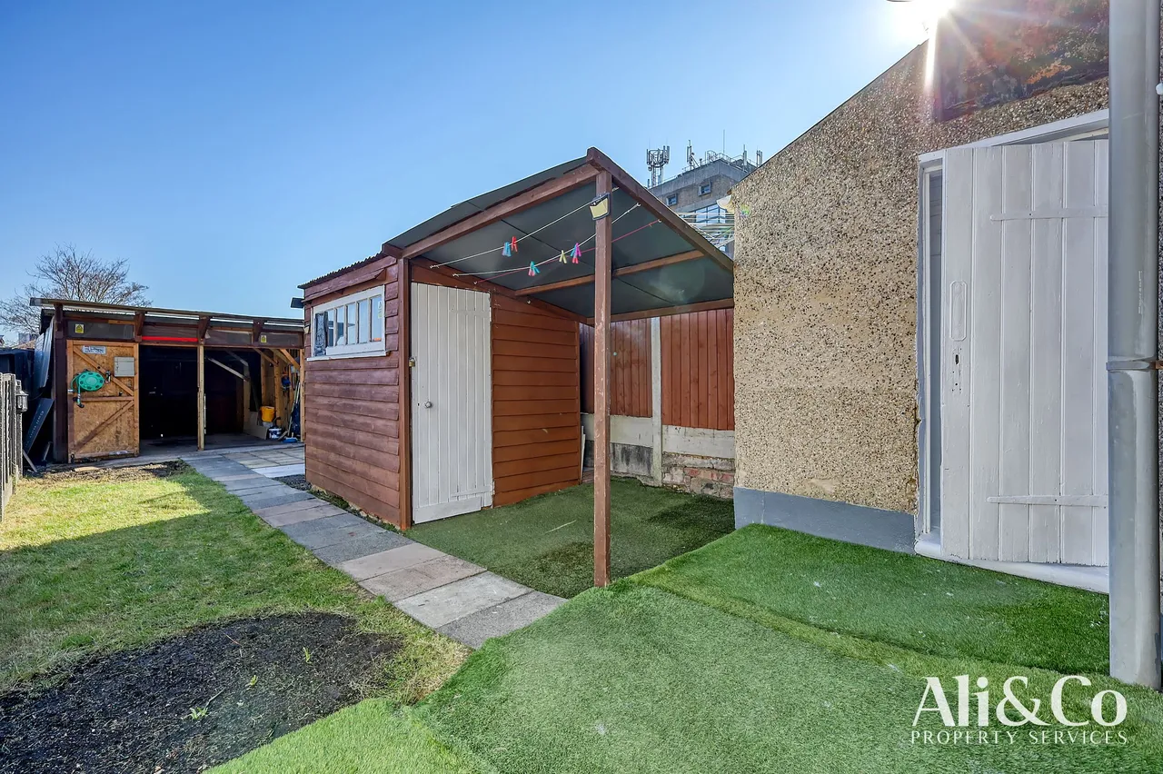 Hampden Road, Grays, Essex, RM17 5JW, photo 18