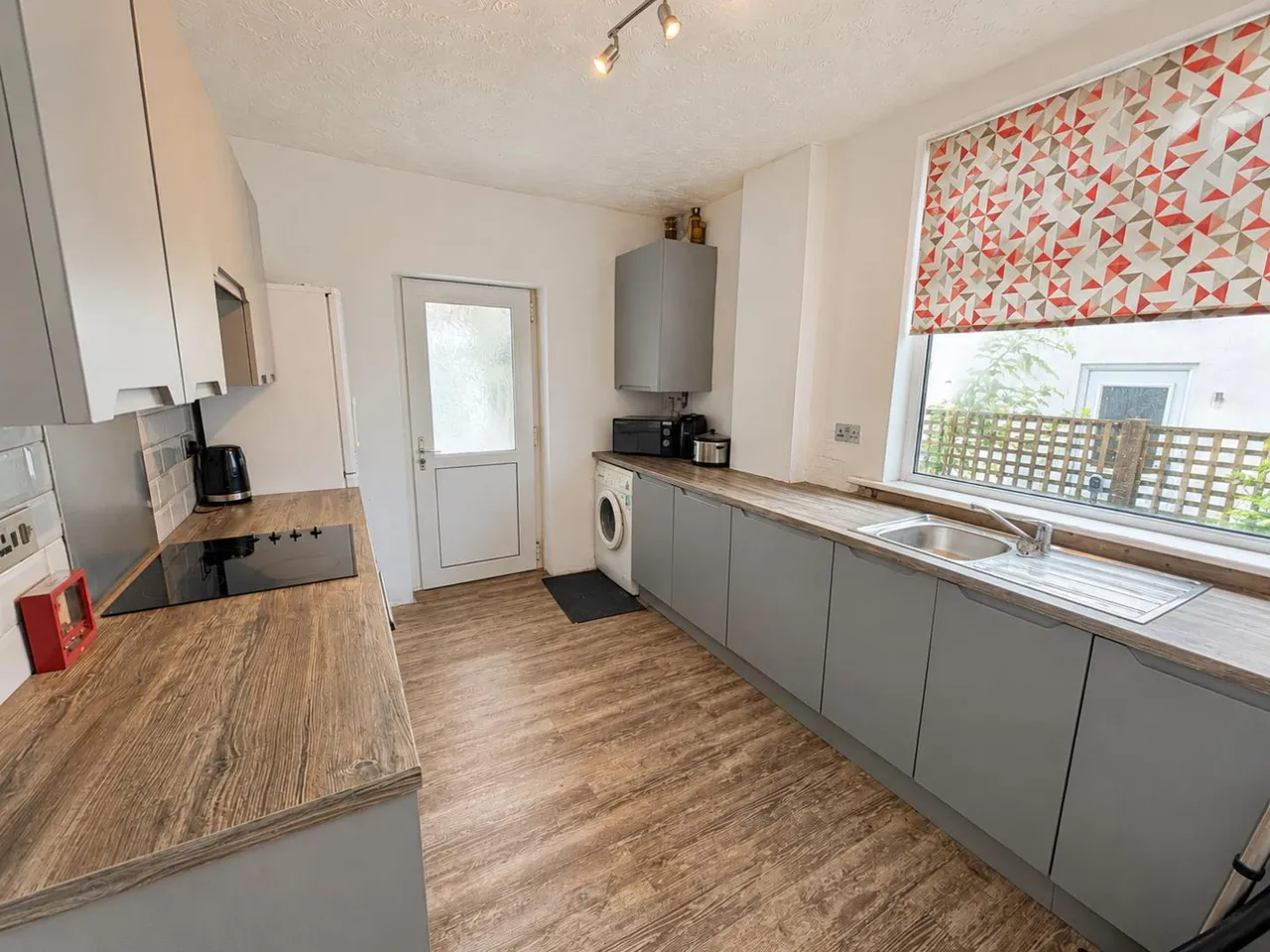 Stand Rise, Radcliffe, Manchester, M26 1BT, photo 2