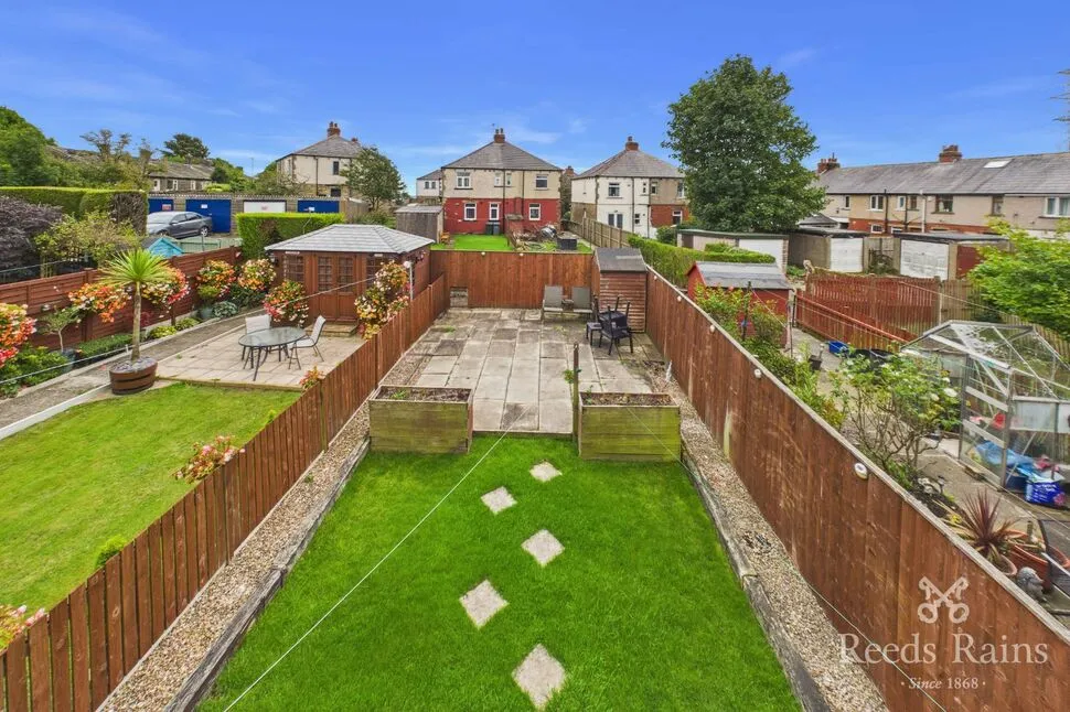 Highgate Road, Queensbury, West Yorkshire, BD13, photo 4
