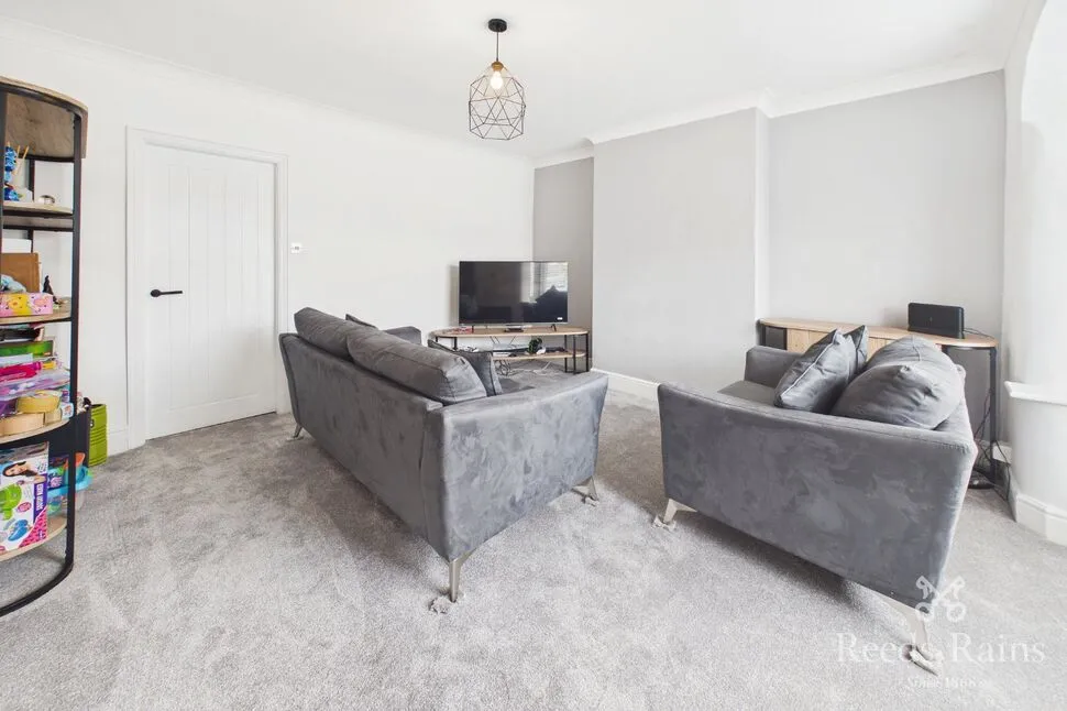 Highgate Road, Queensbury, West Yorkshire, BD13, photo 5