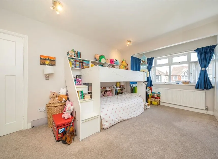 Springfield Avenue, Raynes Park, SW20, photo 7