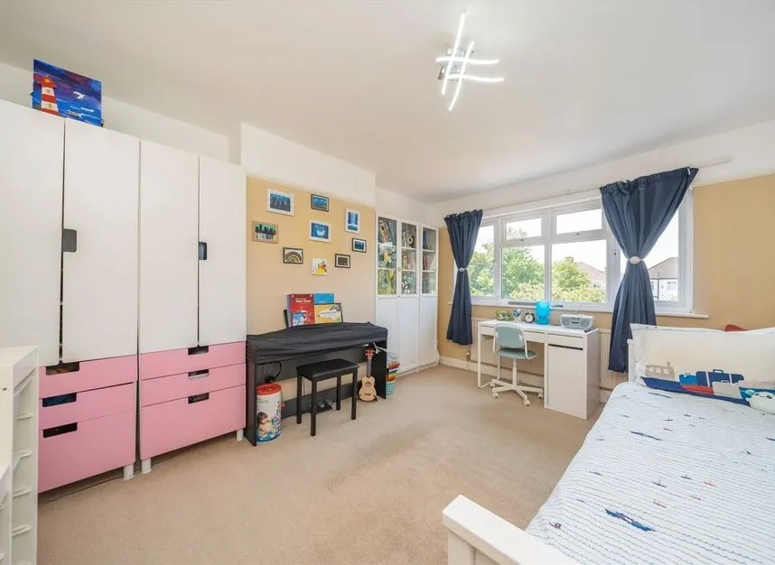 Springfield Avenue, Raynes Park, SW20, photo 8