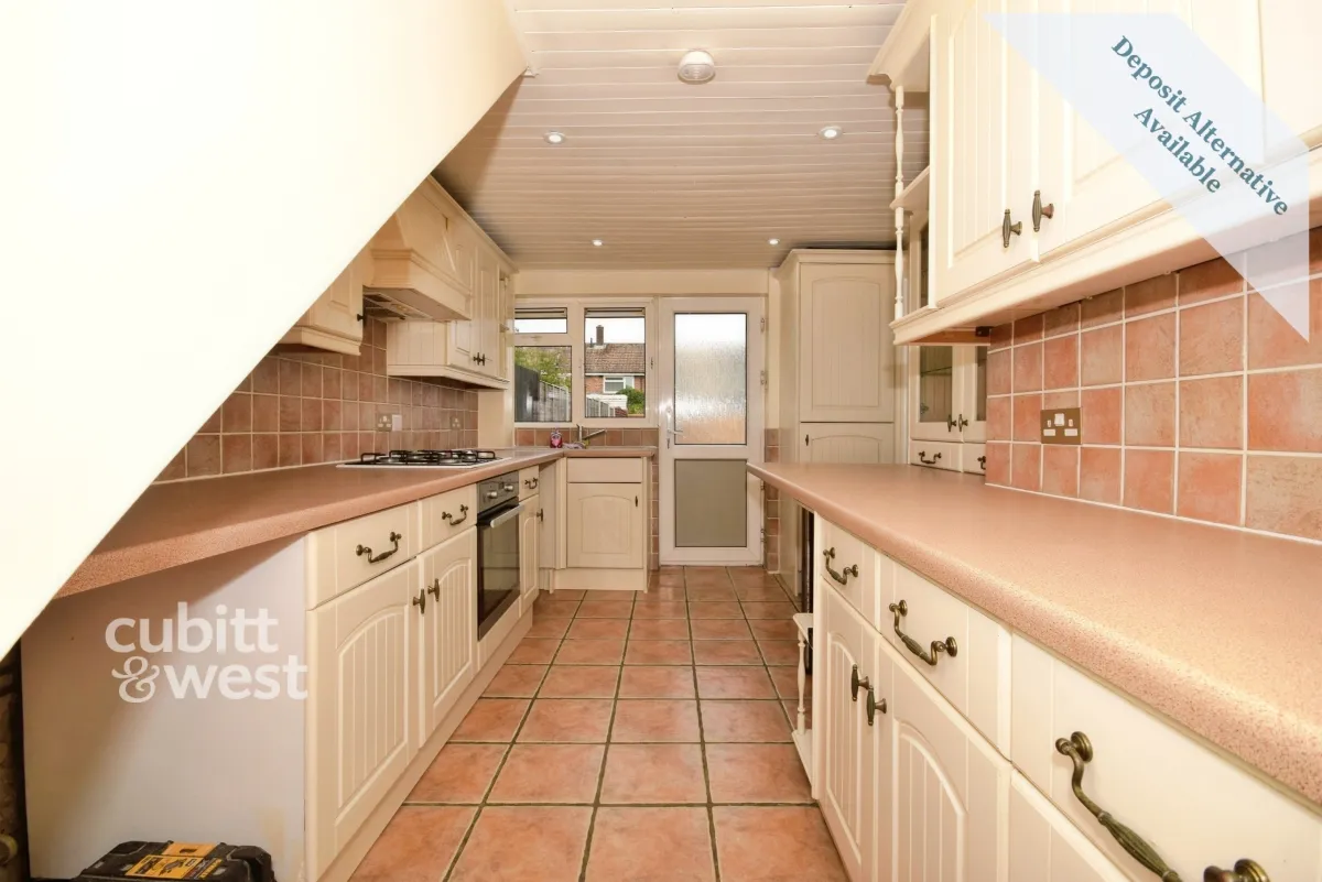 AVAILABLE NOW! Findon Road, Crawley, RH11, photo 4