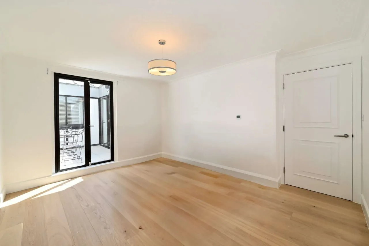 Curzon Street, London, W1J 5HG, photo 6