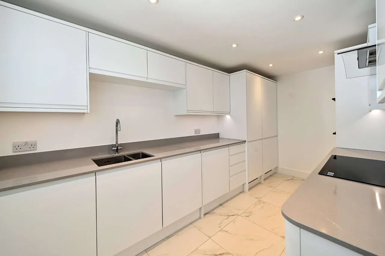 Curzon Street, London, W1J 5HG, photo 3