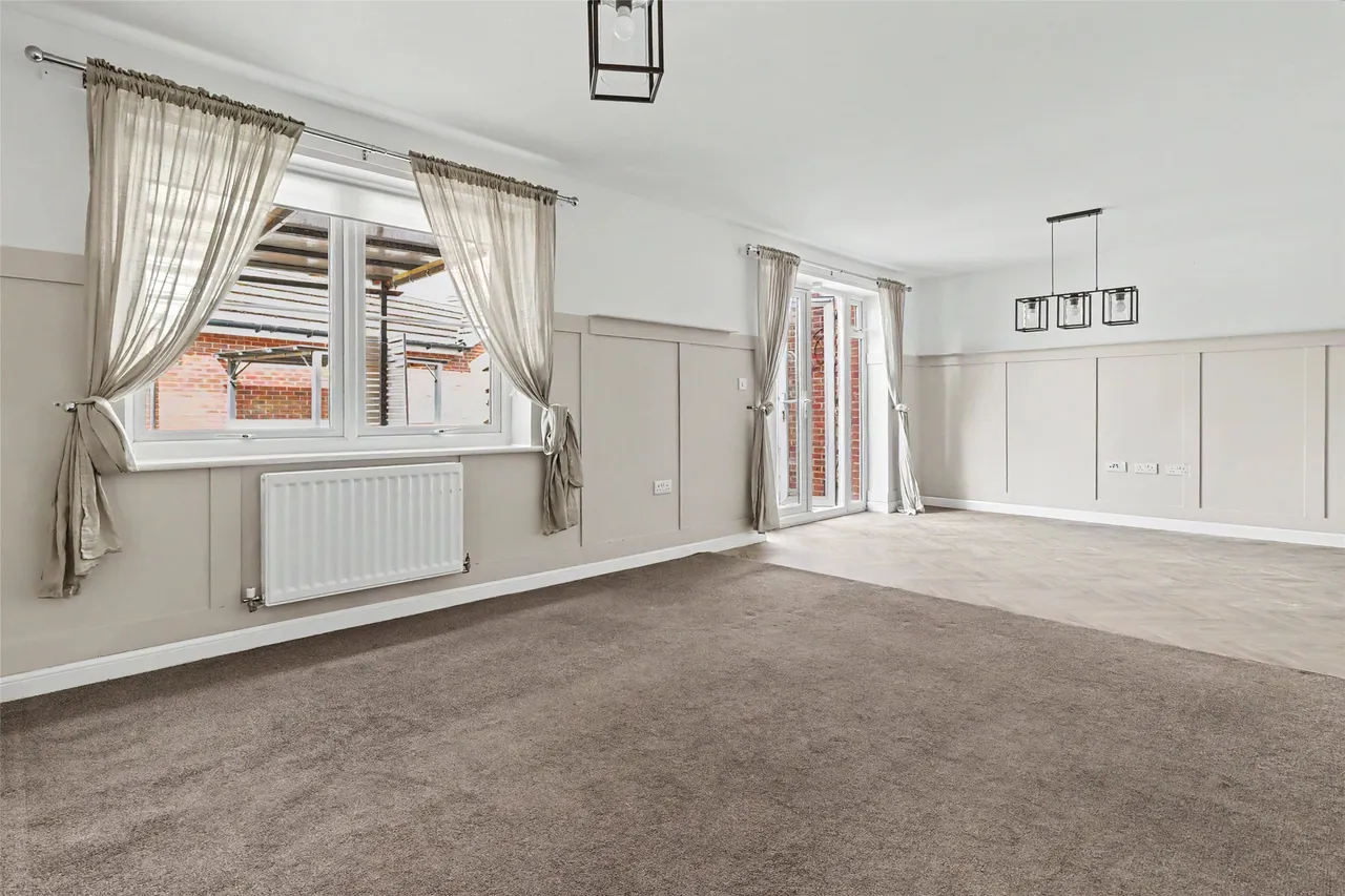 Meadowland Road, Chivenor, EX31, photo 3