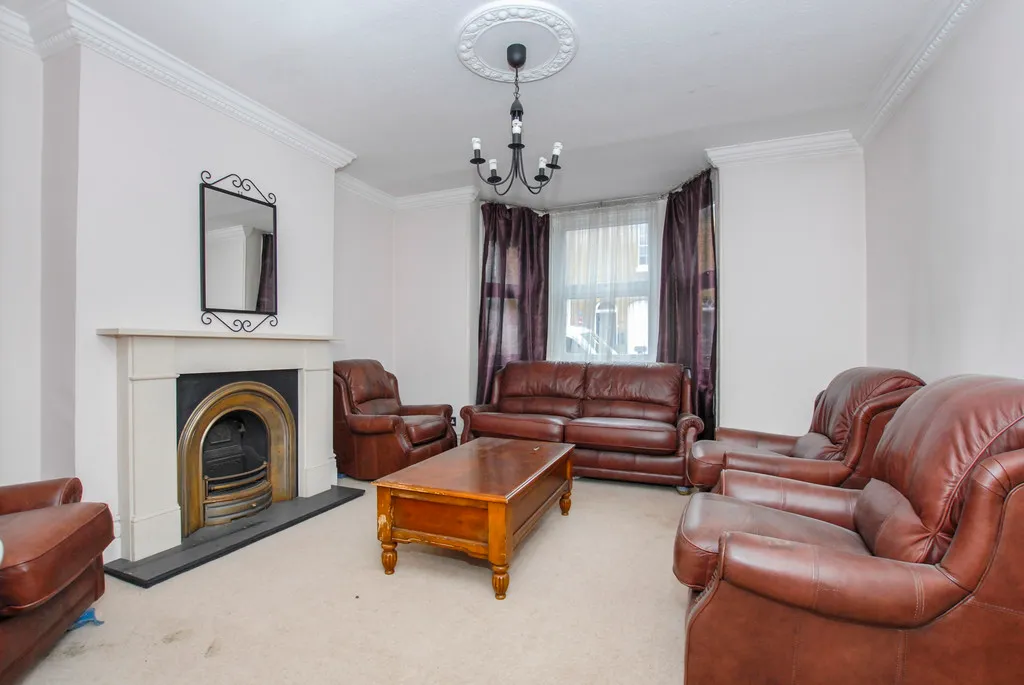 Montague Road, Uxbridge, photo 2