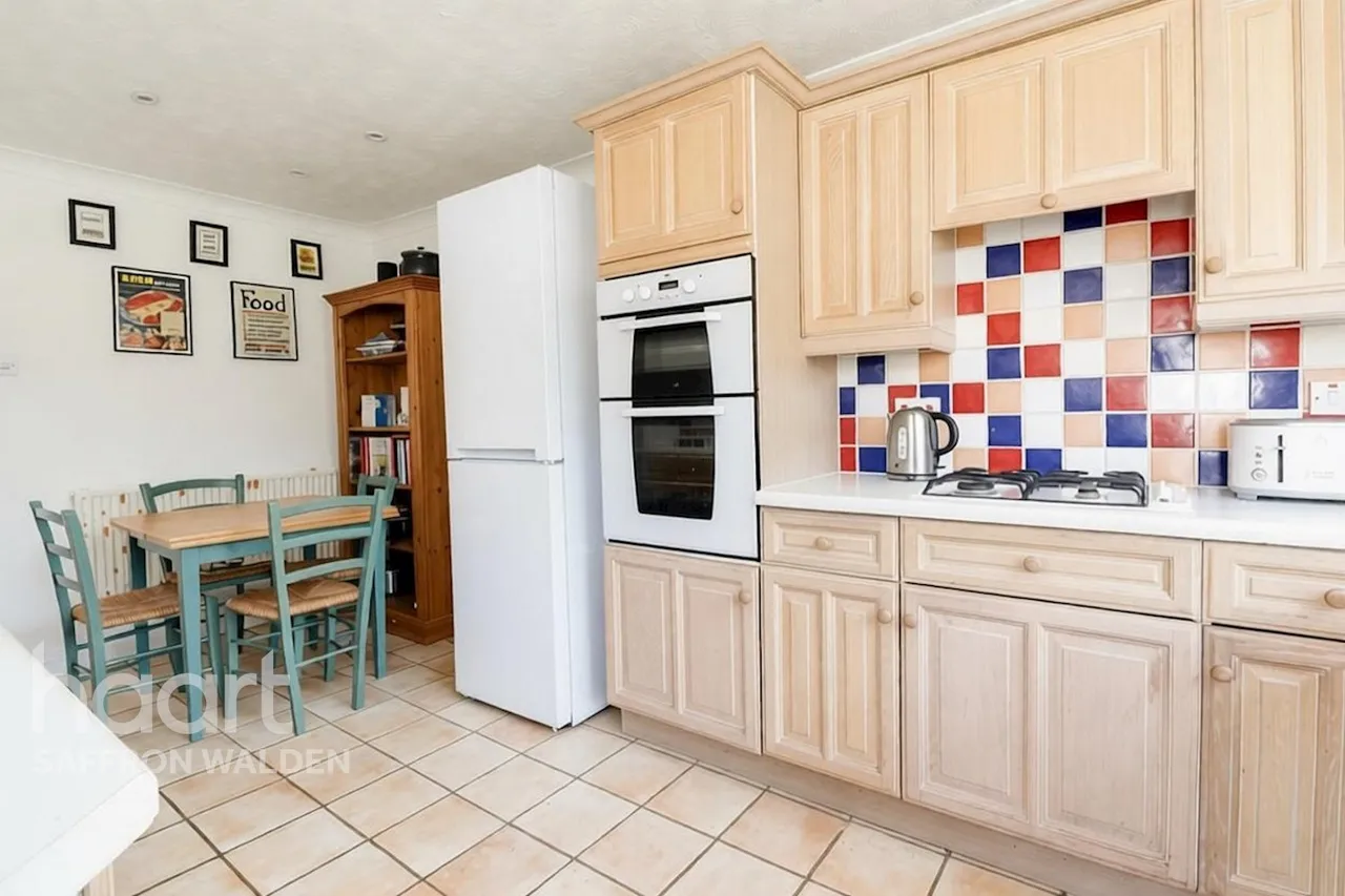 Ash Green, Saffron Walden, CB10, photo 3