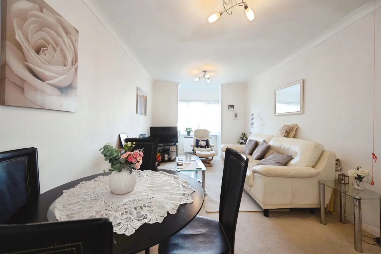 Staunton Avenue, Hayling Island, PO11, photo 14
