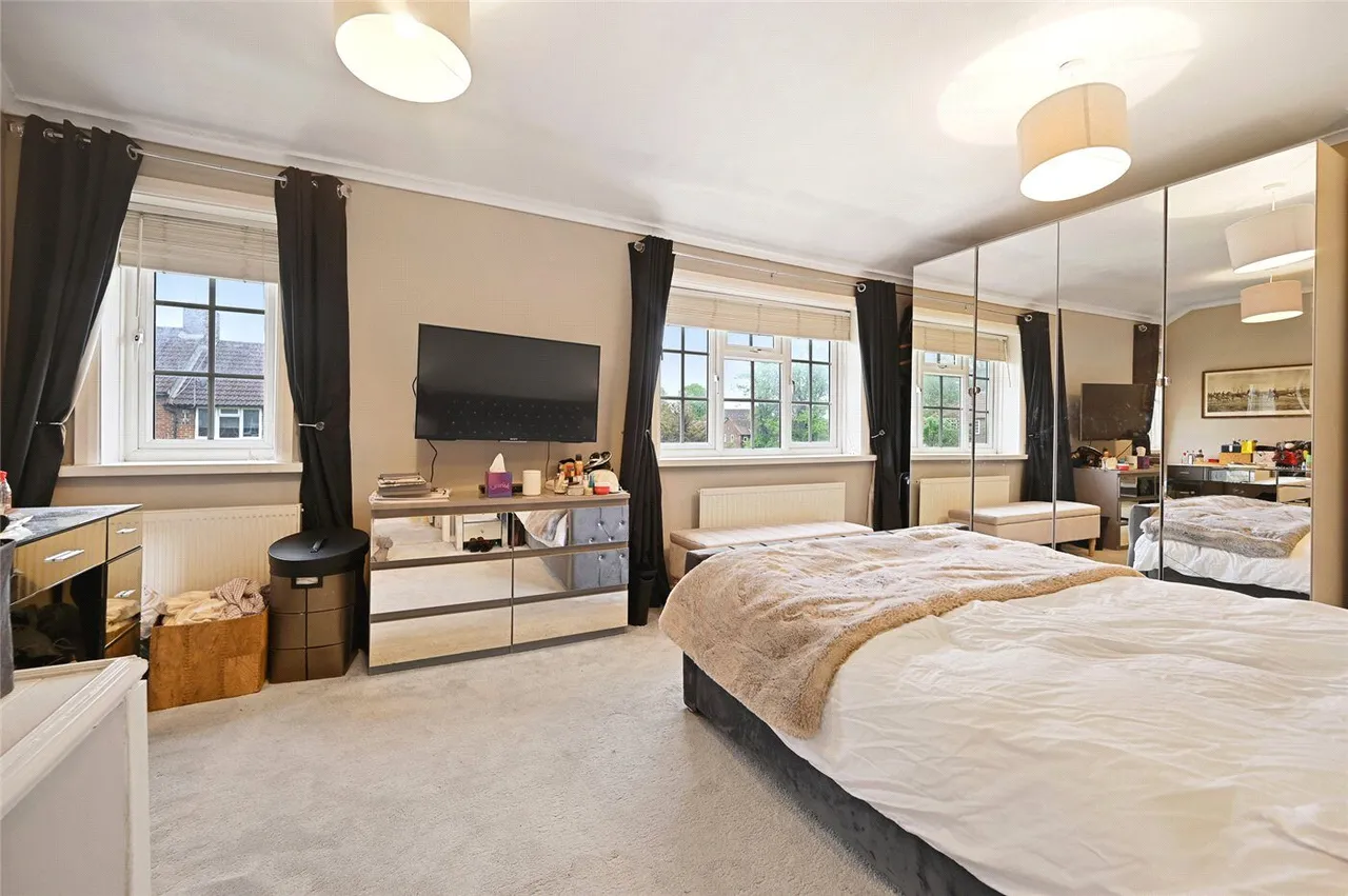 Westway, London, W12, photo 8