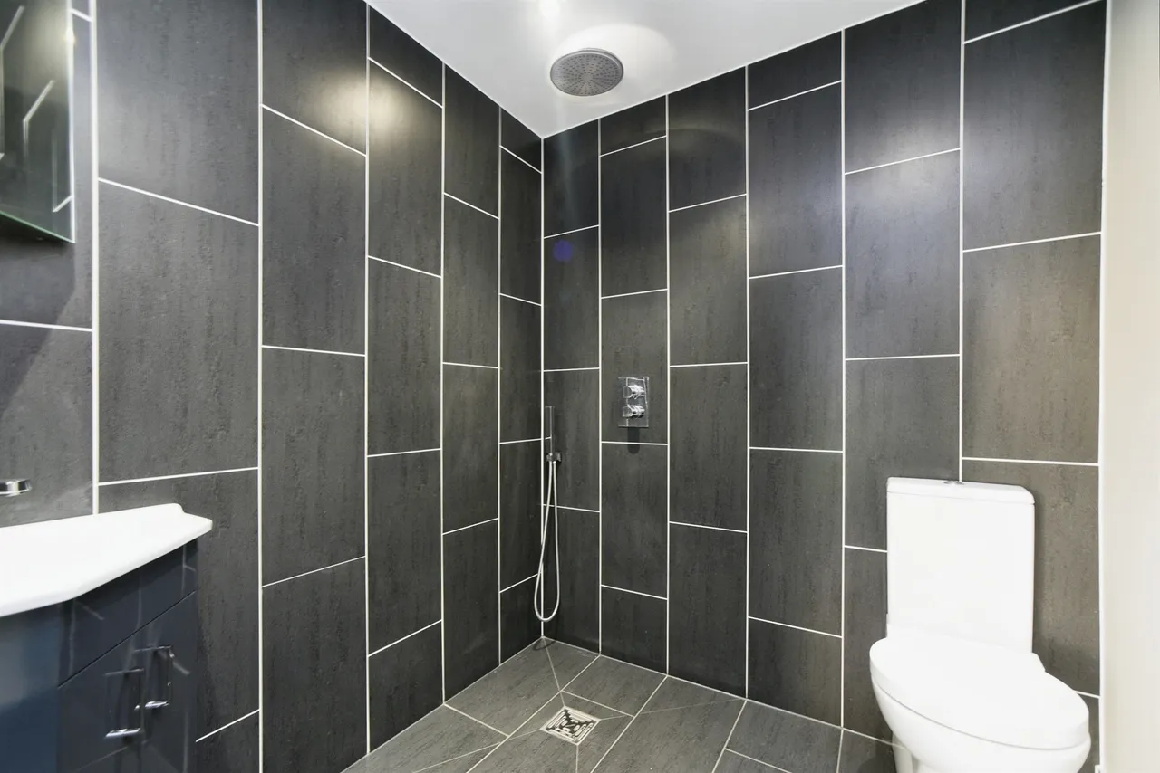 Haywain Close, Swindon, SN25, photo 15