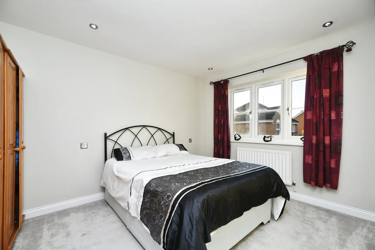 Haywain Close, Swindon, SN25, photo 10