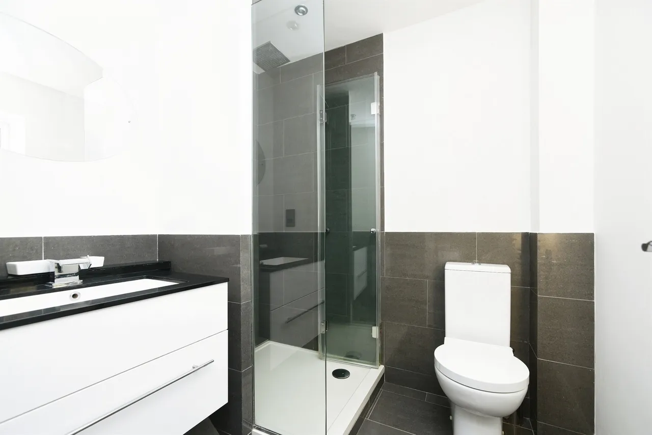 Haywain Close, Swindon, SN25, photo 9