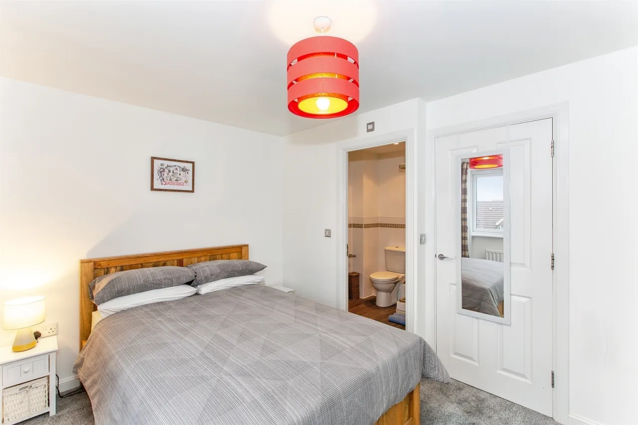 Lancaster Gate, Upper Cambourne, CB23, photo 11