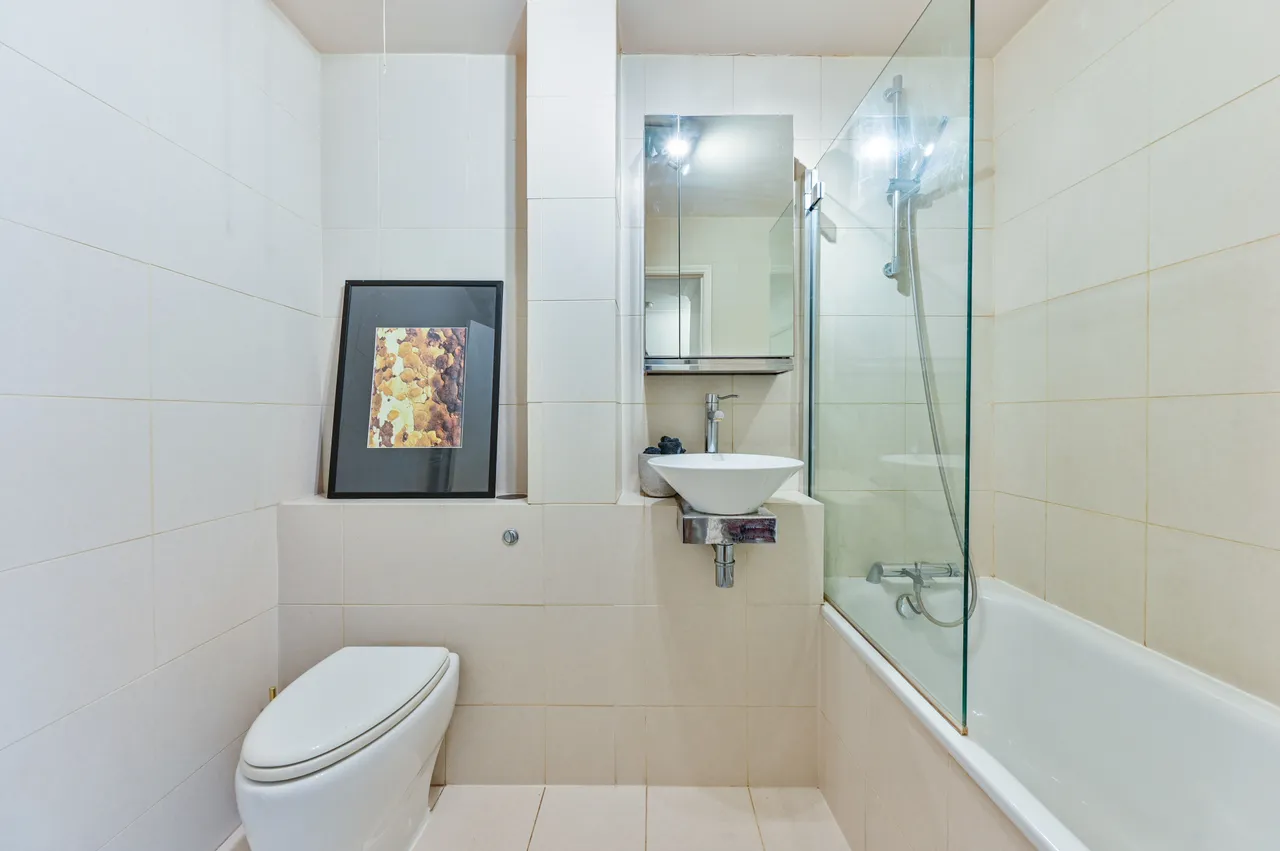 11 Levyne Court, Pine Street, London, photo 2