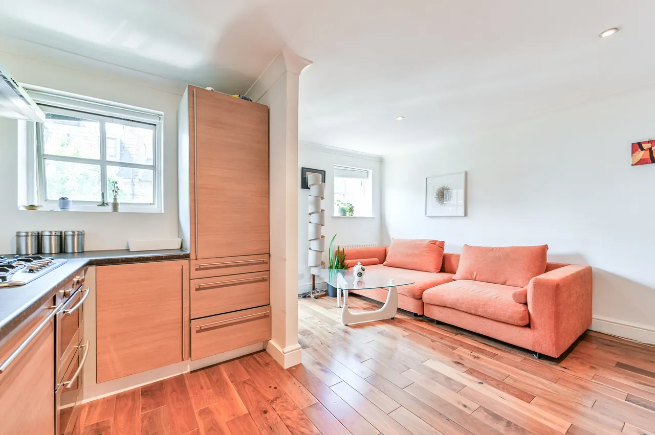 11 Levyne Court, Pine Street, London, photo 6