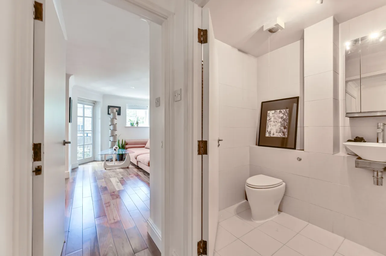 11 Levyne Court, Pine Street, London, photo 12
