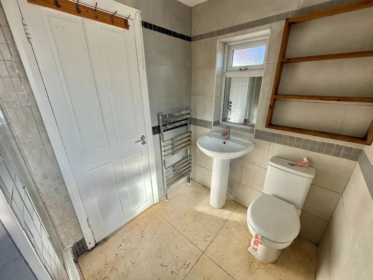 Pole Hill Road, Uxbridge, UB10, photo 6
