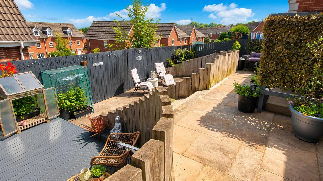 Dobson Close, Rowlands Gill, NE39, photo 14