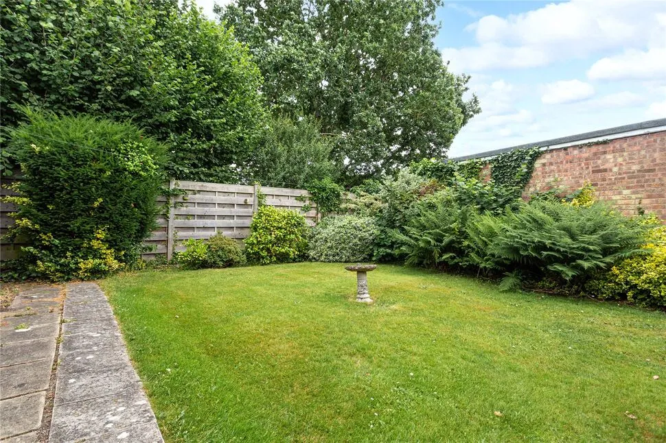 Glebe Close, Strensall, North Yorkshire, YO32, photo 3