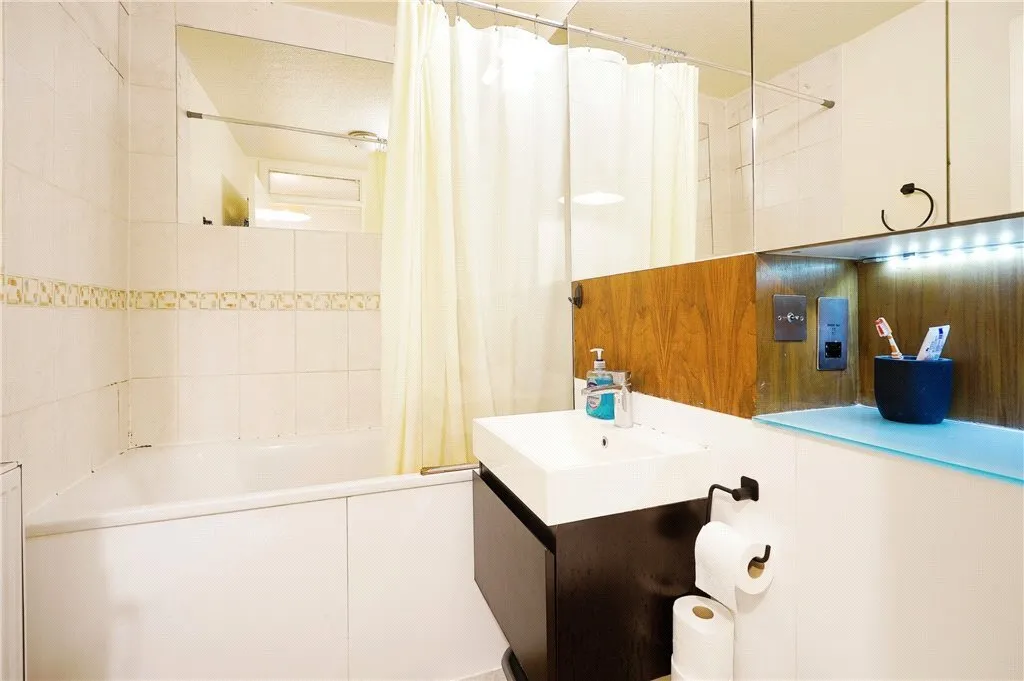 Falcon Road, London, SW11, photo 9
