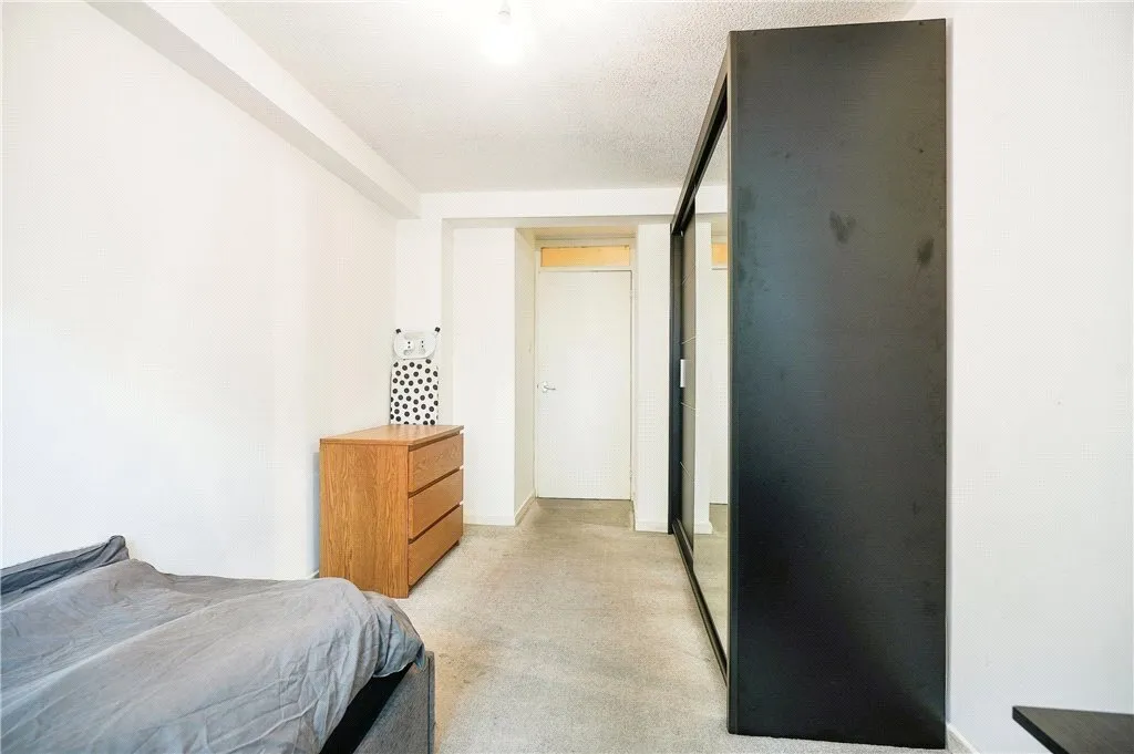 Falcon Road, London, SW11, photo 13