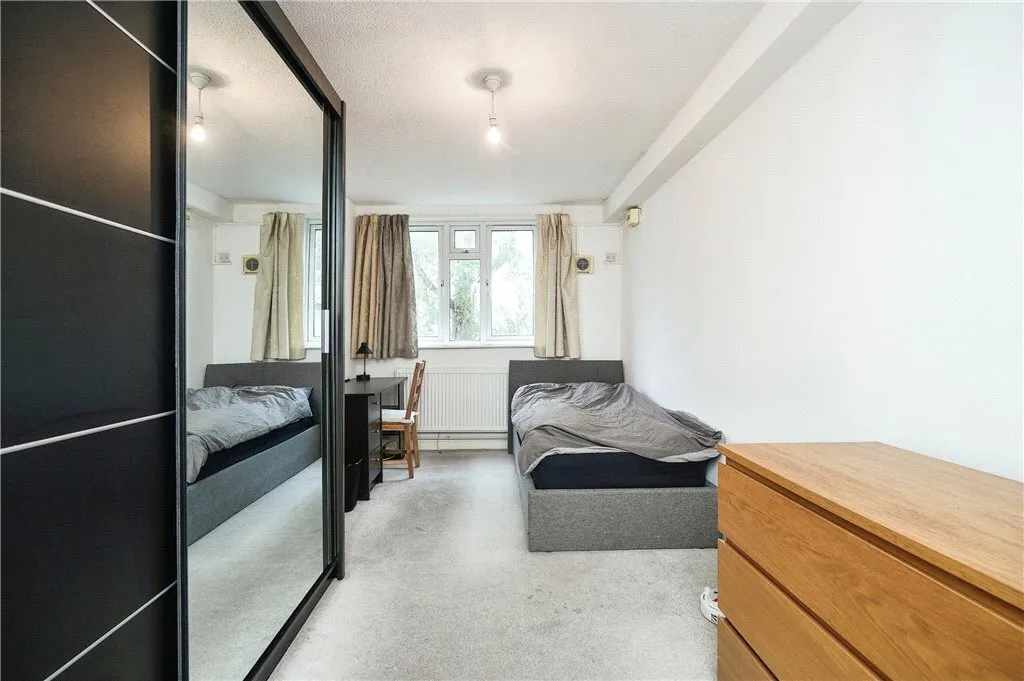 Falcon Road, London, SW11, photo 12